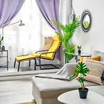 2 Bd Hidden Oasis In Lower Manhattan