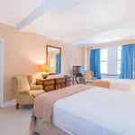 Lombardy Hotel