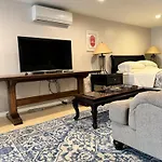 Fresh Meadow Cozy Studio