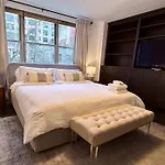 Private Penthouse W Roof Oasis