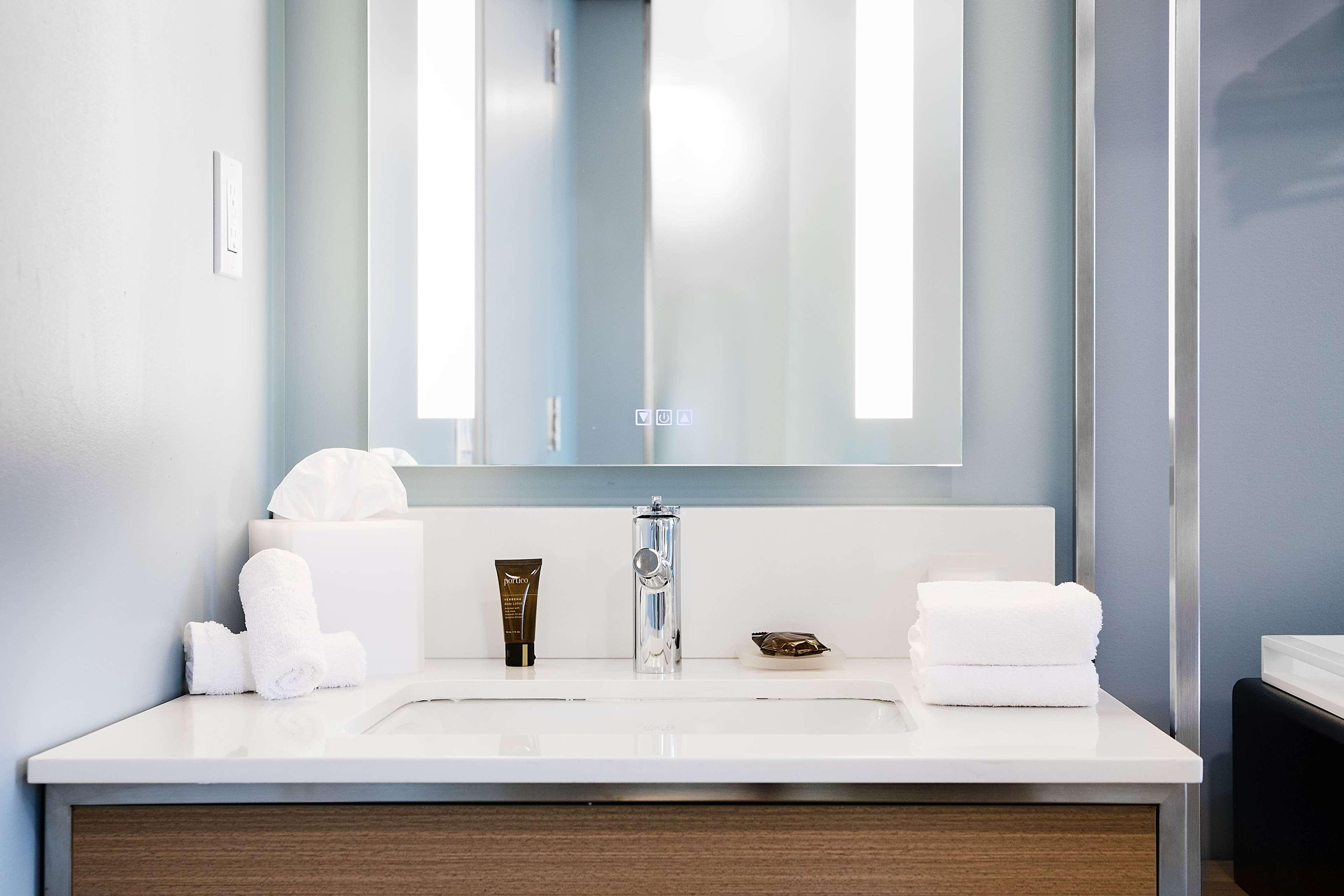 Wingate By Wyndham Bronx Haven Park Hotel New York