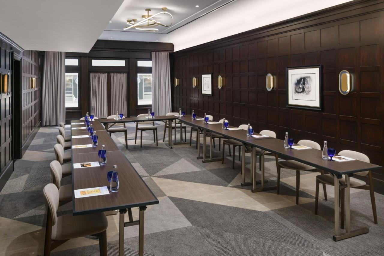 The Algonquin Times Square, Autograph Collection 4*