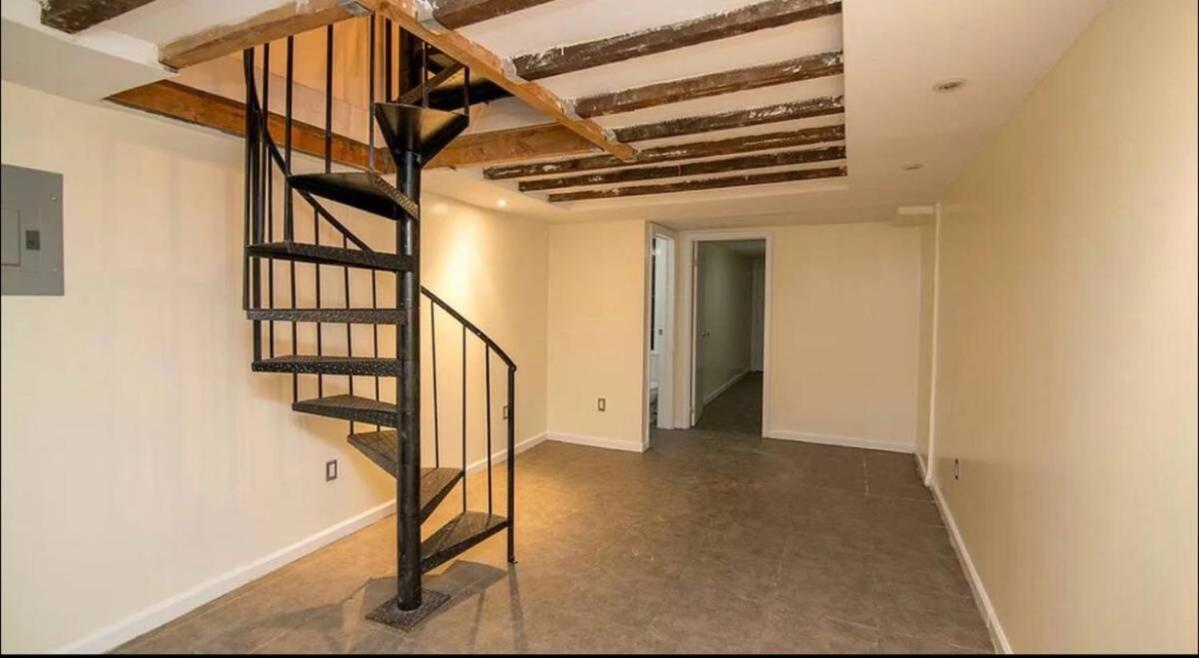 Homestay Master In Prime Bushwick. *