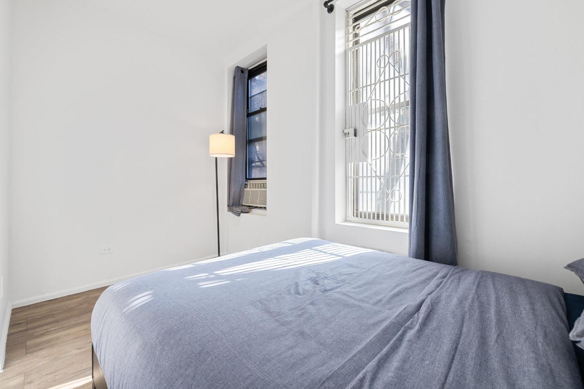 Inspiring Urban Life, Times Square Apartment *