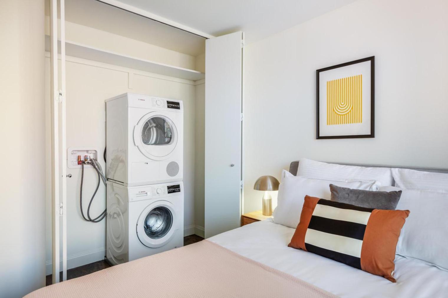 Ues 1br W Doorman Gym Roof Nr Hospital Nyc-375 *