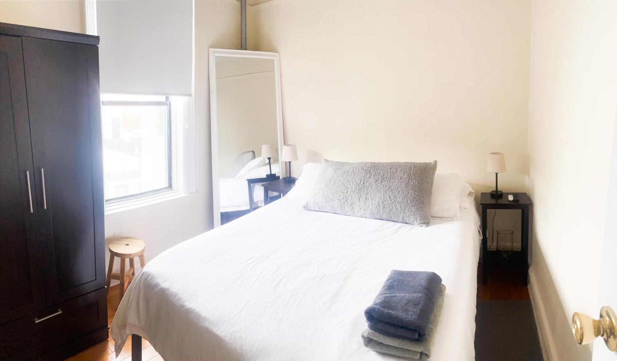 2 Bedrooms Entire Beautiful In Williamsburg!