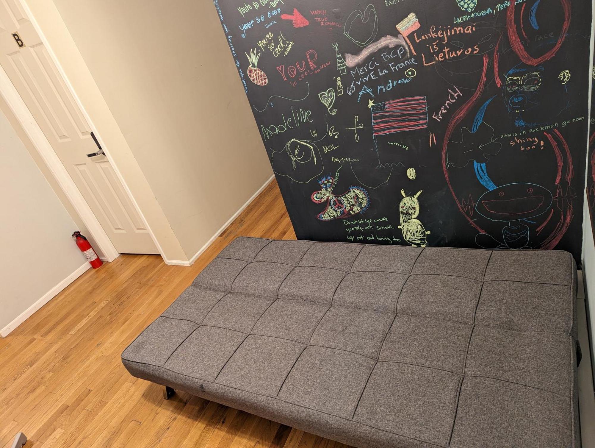 Central And Affordable Williamsburg Private Bedroom Close To Subway Homestay
