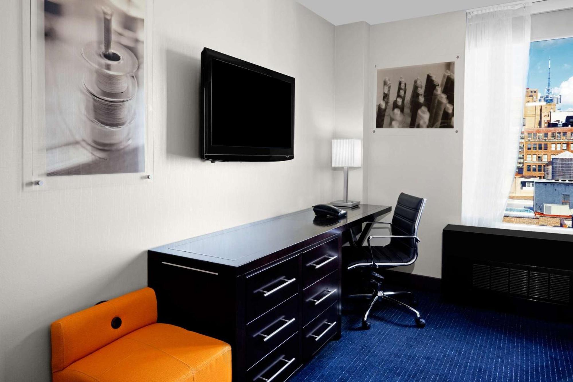 Hilton Fashion District Hotel New York