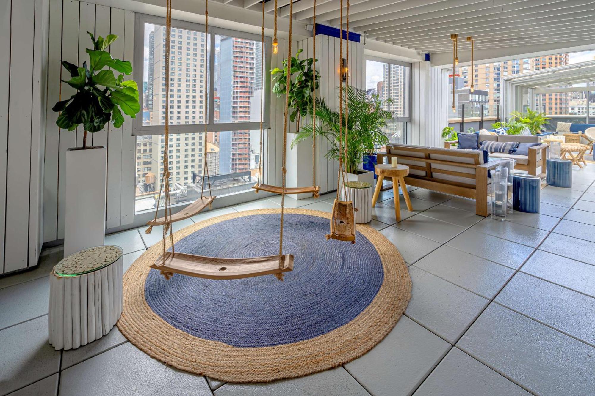 Hilton Fashion District Hotel 4*