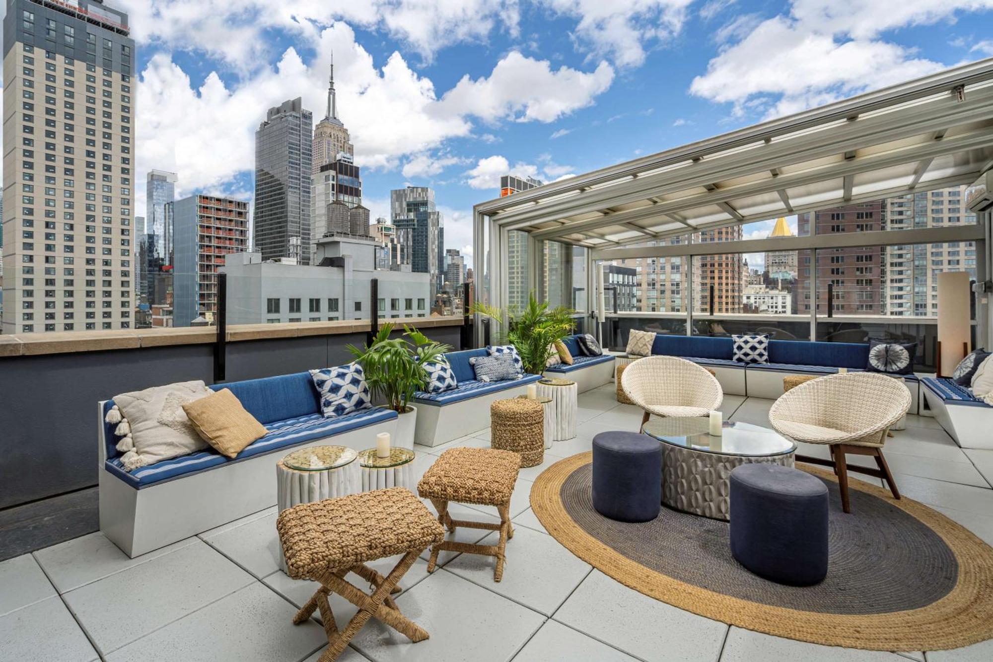 Hotel Hilton Fashion District 4*