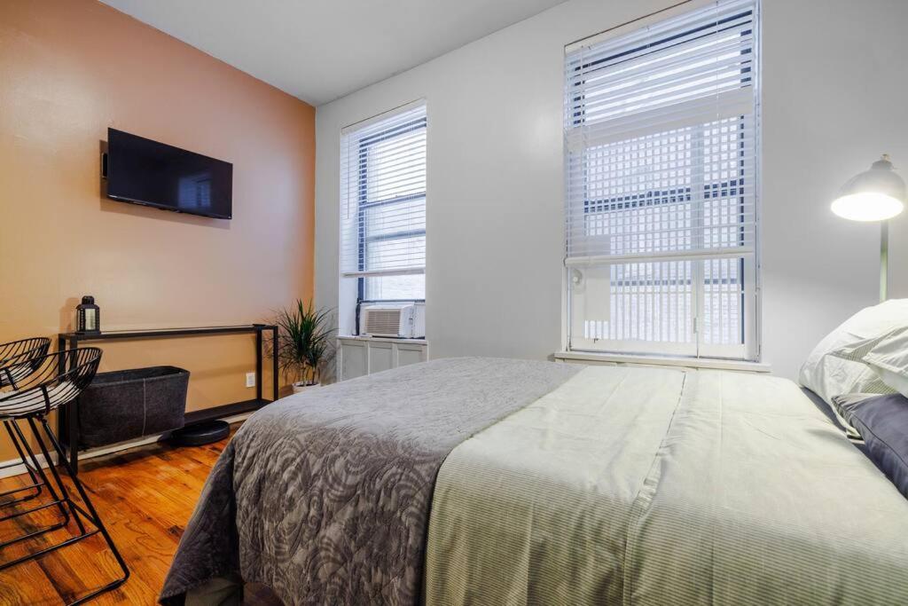 Park Side Living, Get Cozy * New York