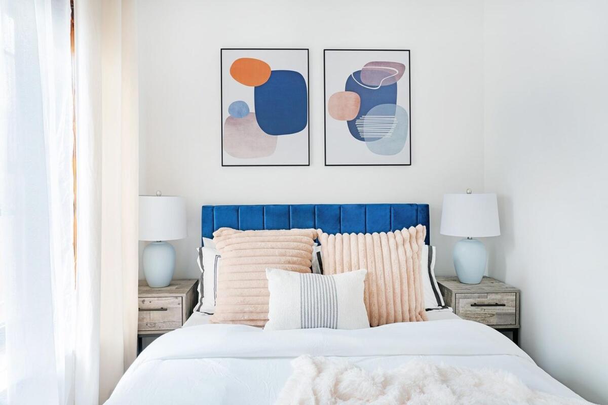 48-5fe Brand New 2br In Prime Midtown New York