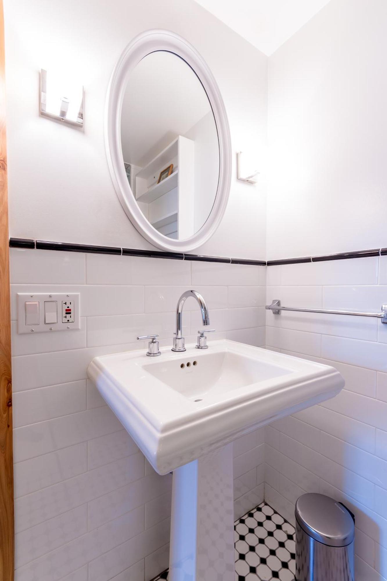 2 Bedrooms With A Private Bathroom In Lovely * New York
