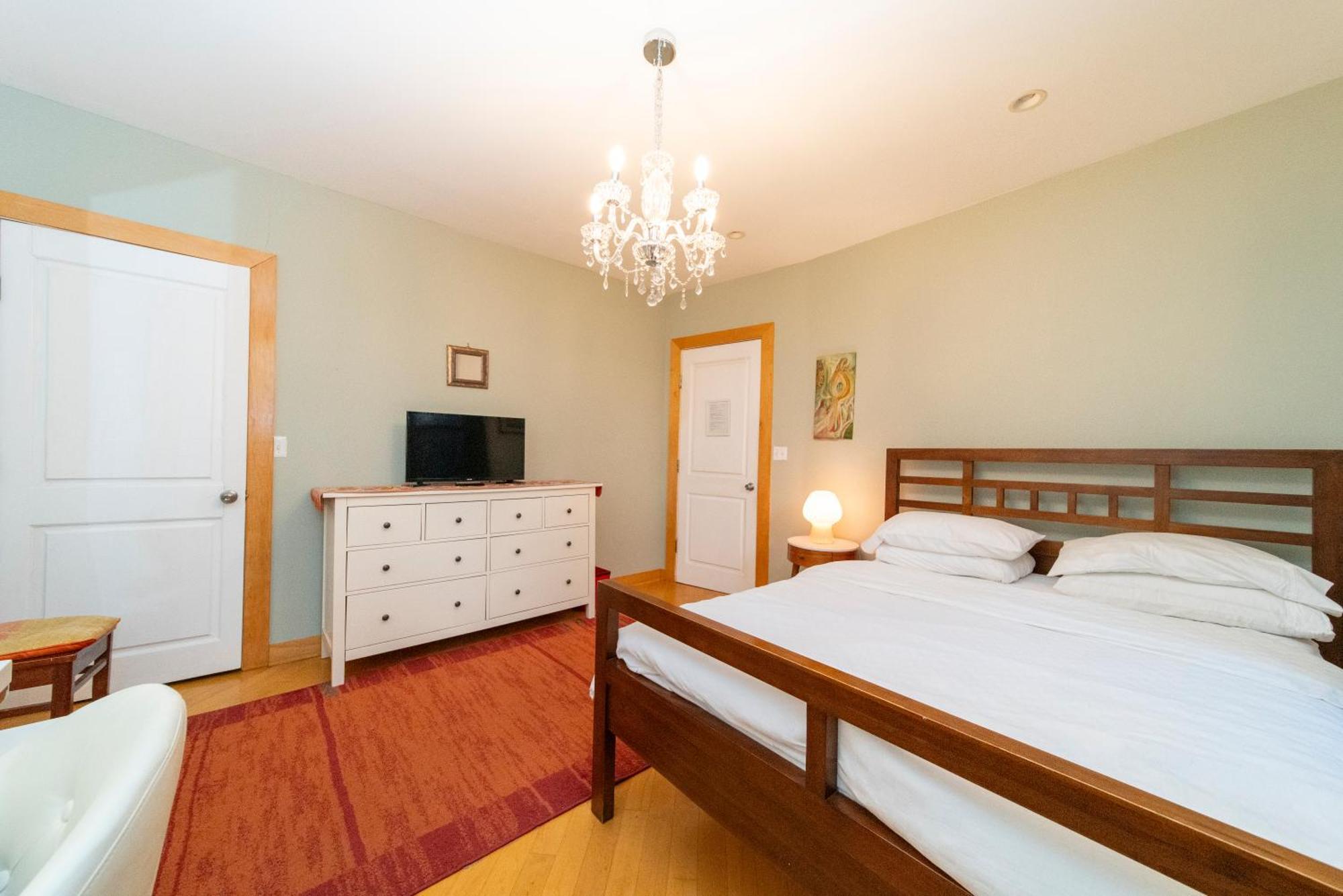 2 Bedrooms With A Private Bathroom In Lovely Homestay New York