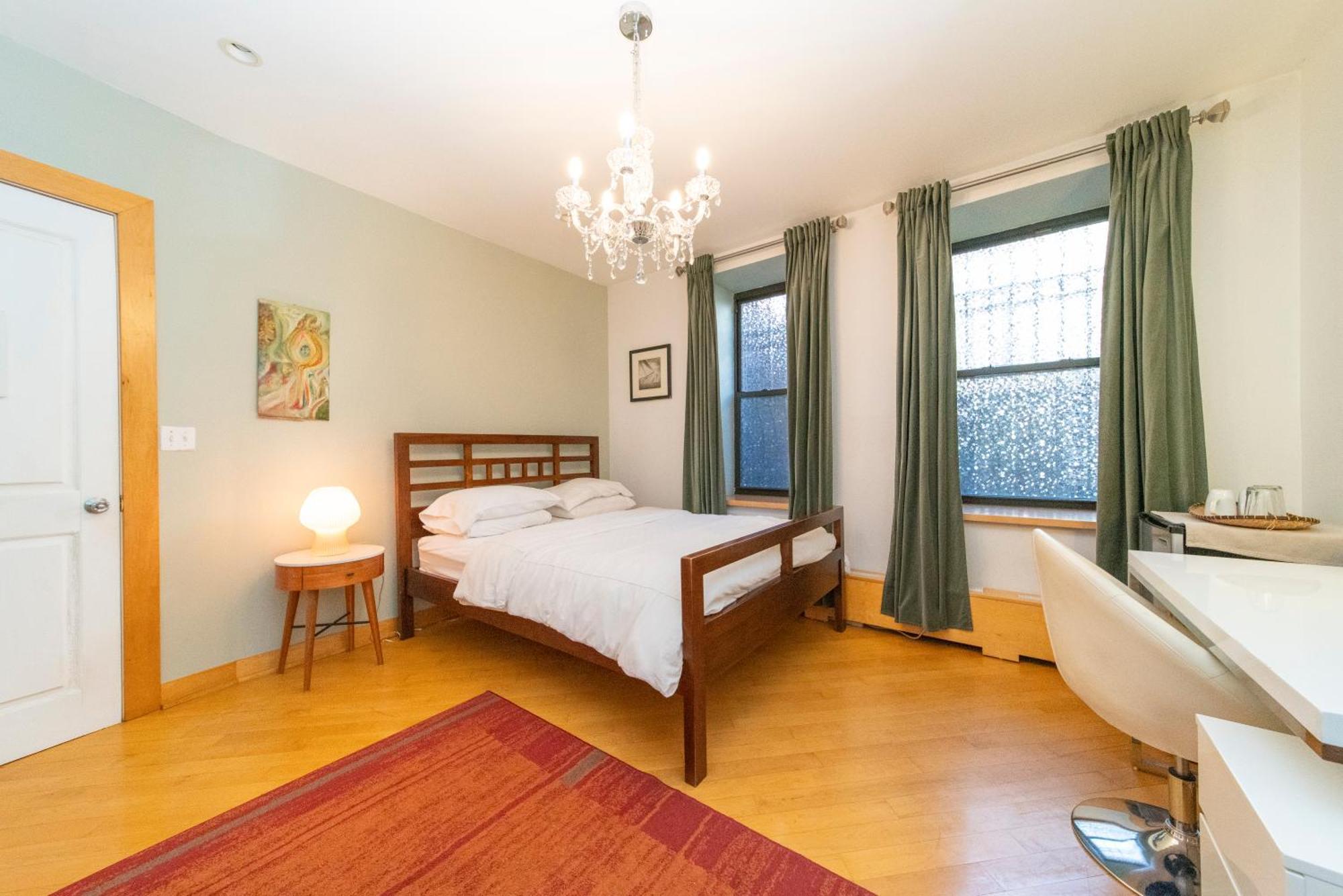 2 Bedrooms With A Private Bathroom In Lovely *