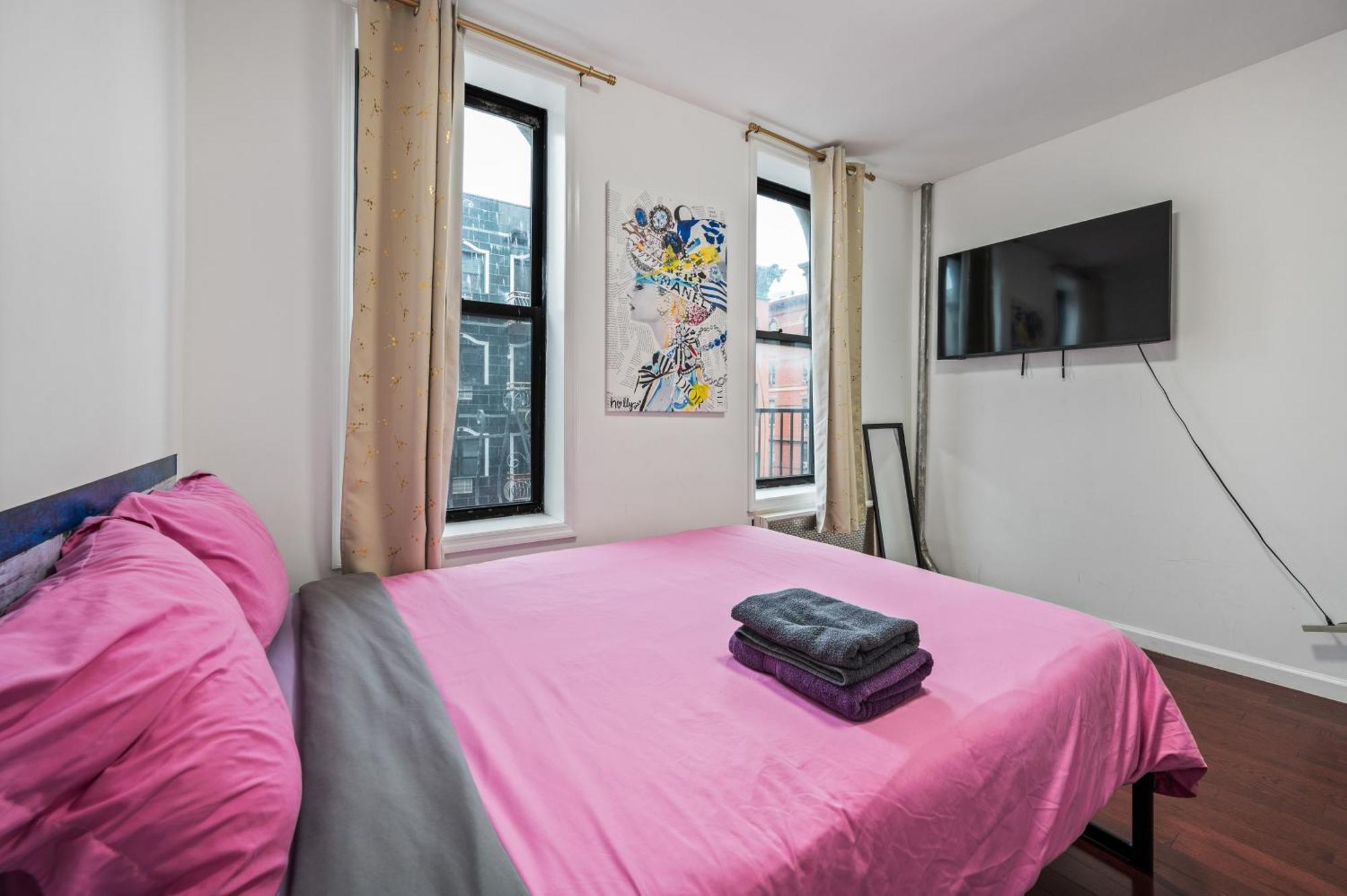 Pinky Pinky 2 Bedroom New York