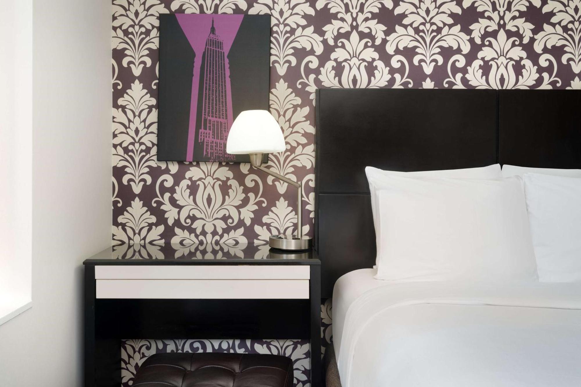 Western Premier Herald Square Hotel 3*
