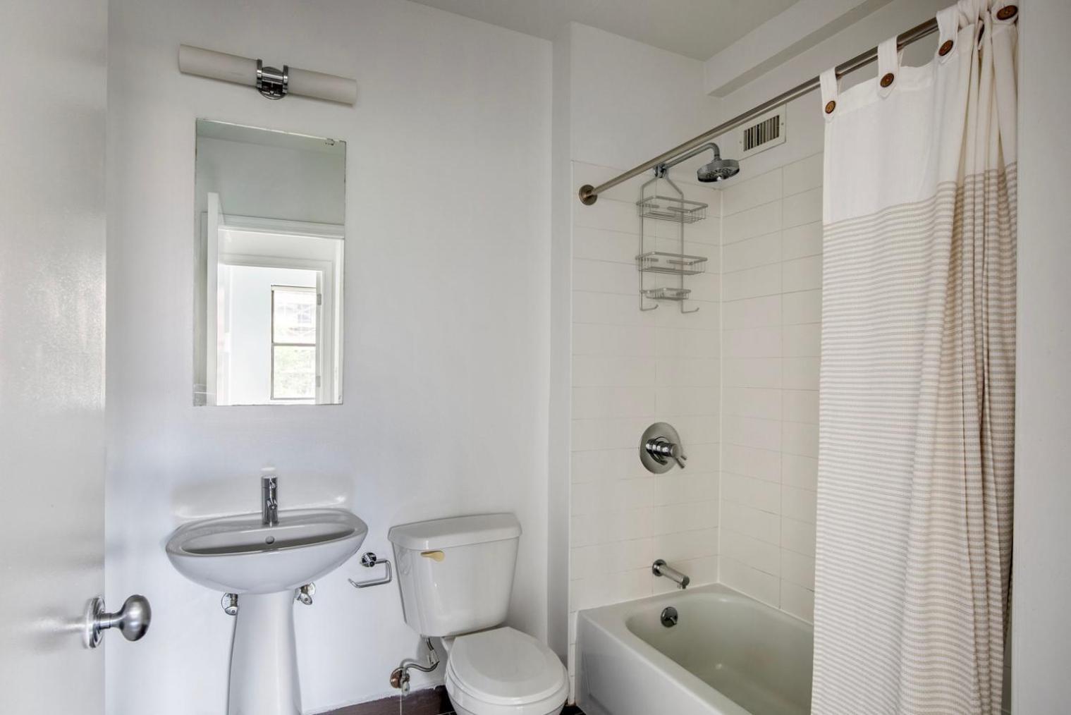 Uws 1br W Gym Doorman Nr Park Nyc-1234 Apartment *
