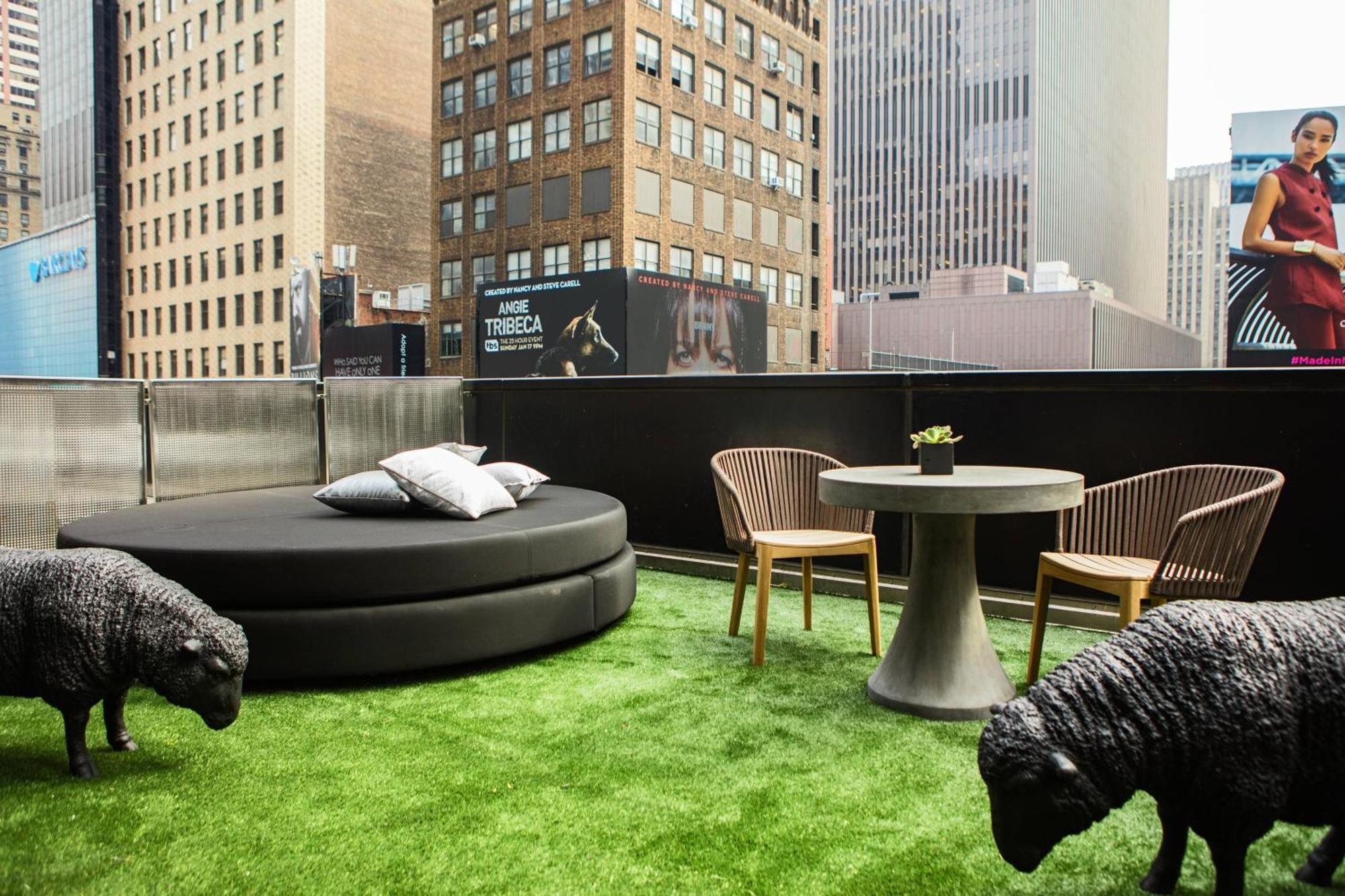 Renaissance Times Square By Marriott Hotel