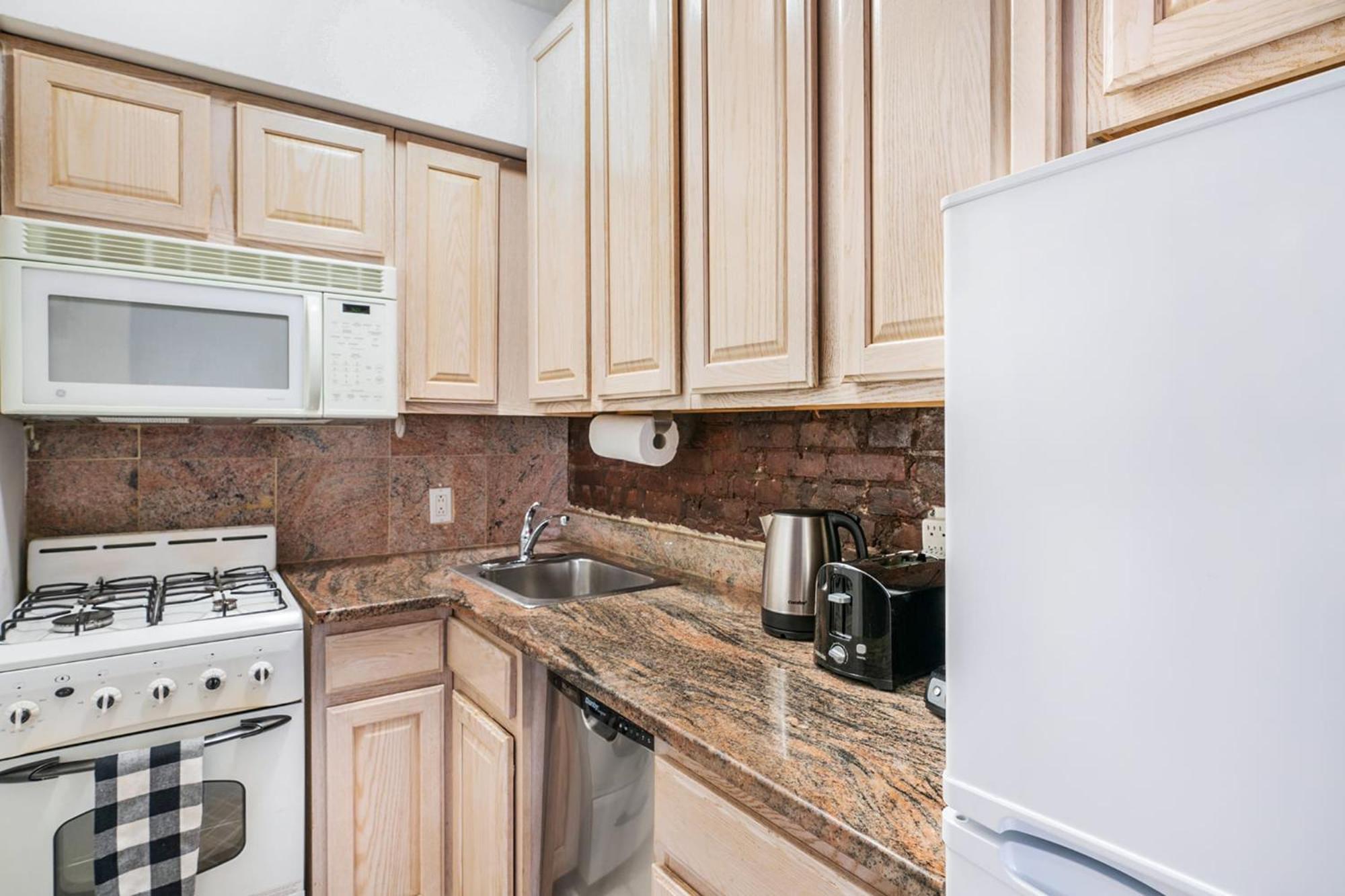 350-1a Gramercy New 1br Sleeps3 Newly Furnished