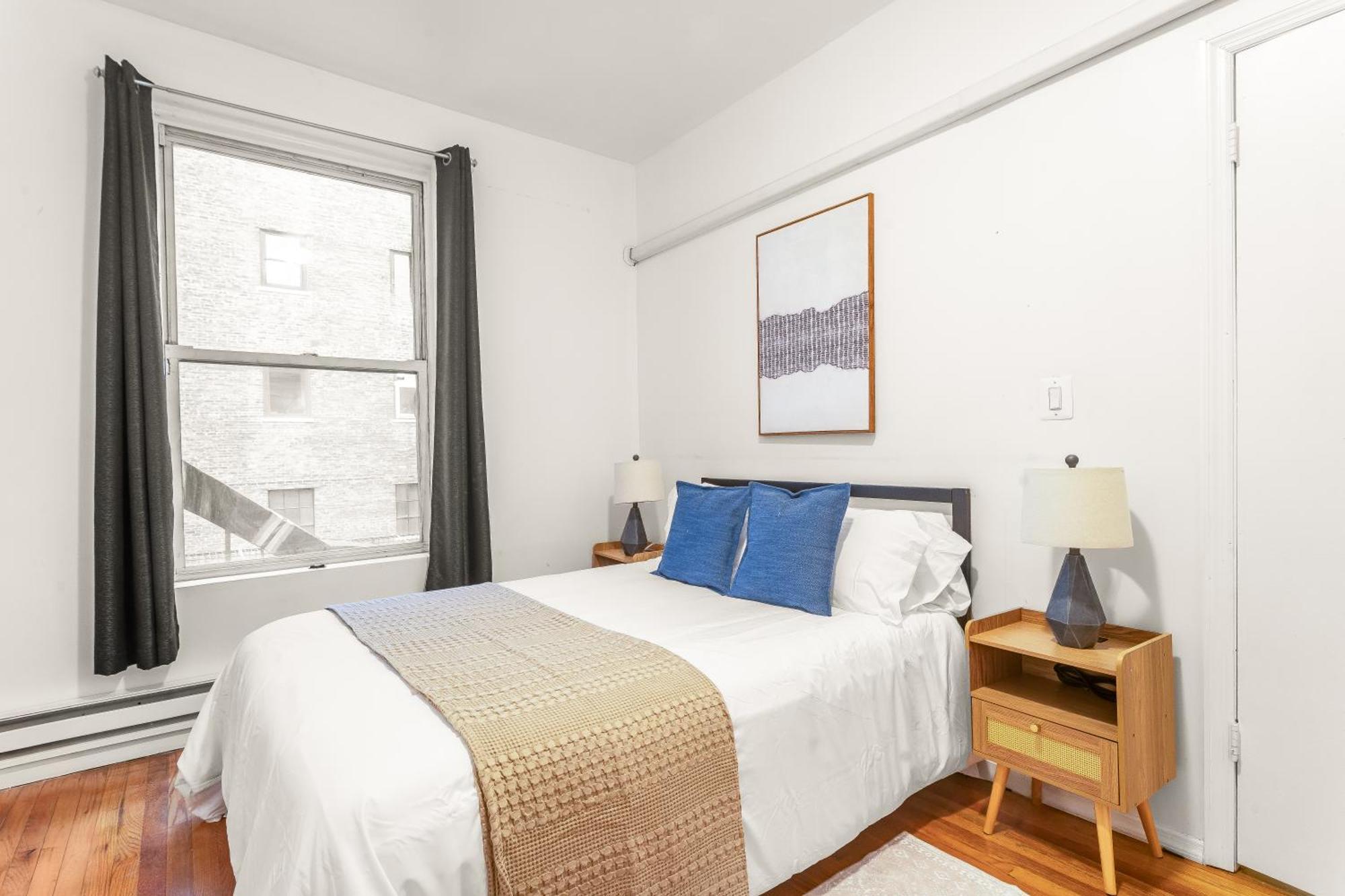 Cozy 3bd Walk To Empire State & Times Sq! New York