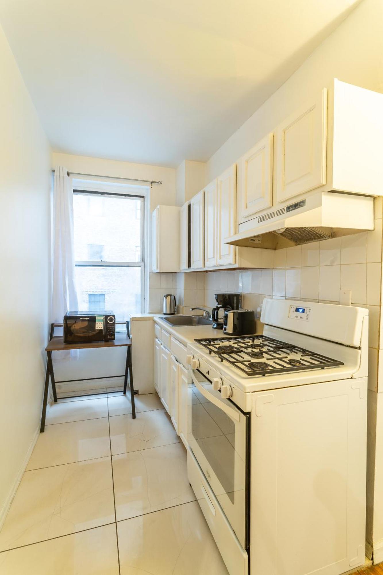 Apartment Cozy 3bd Walk To Empire State & Times Sq!