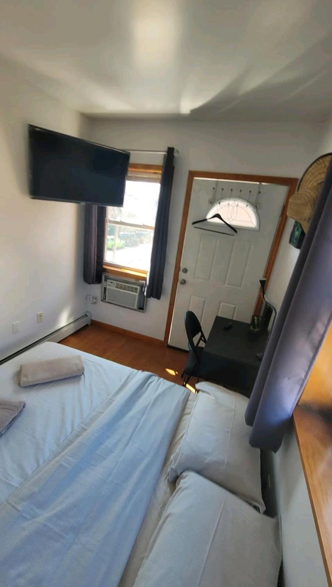 Woodside Homestay *