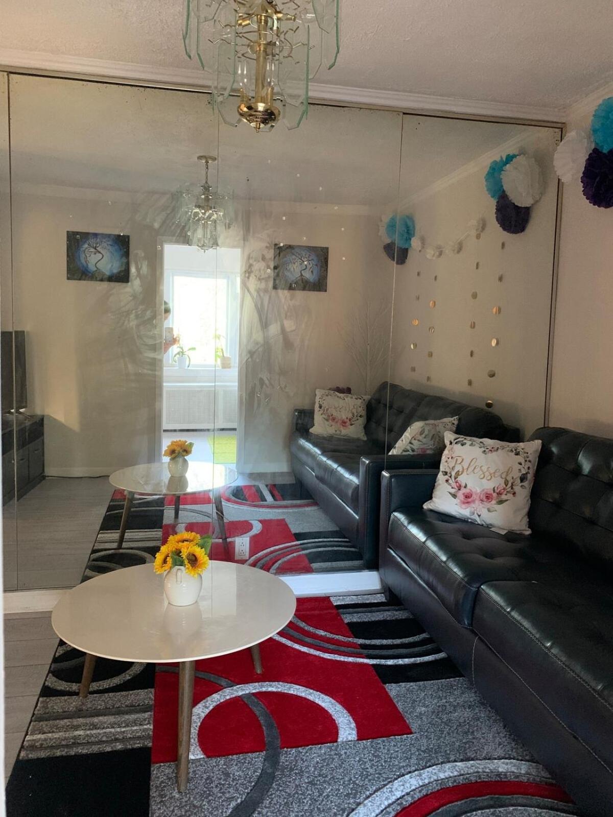 Cheerful 2 Bed In Heart Of Queens Homestay