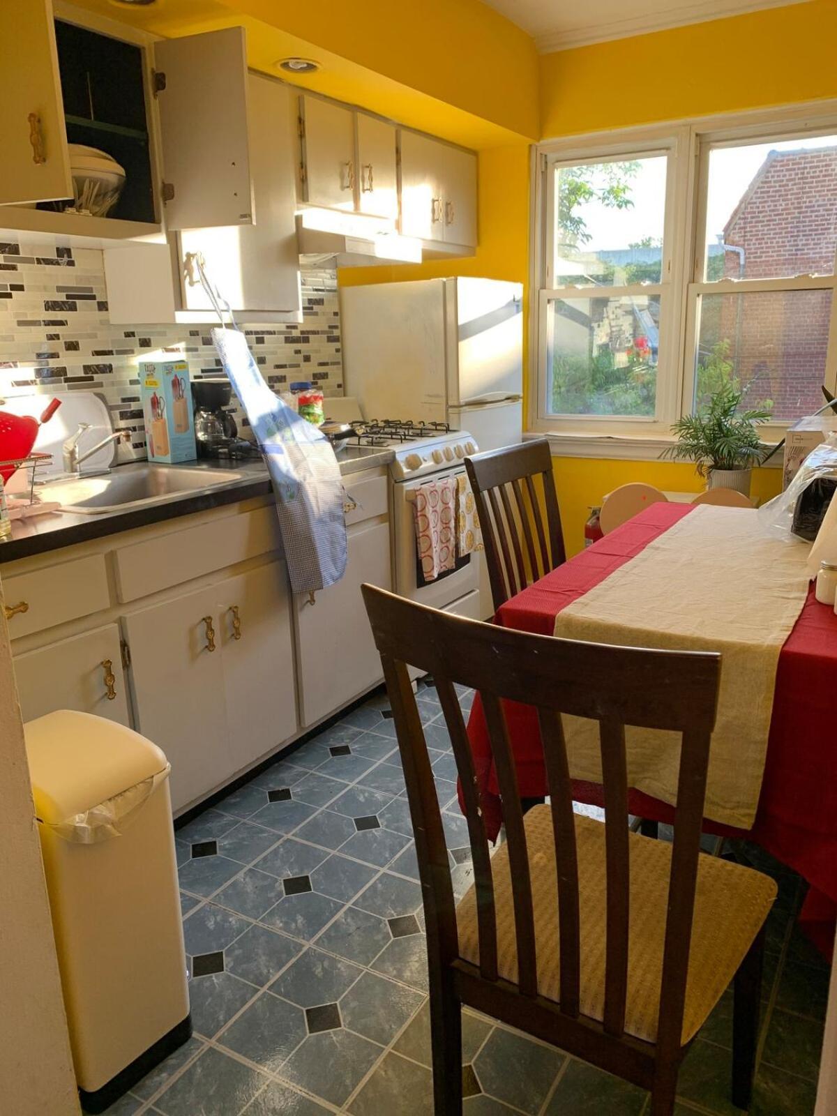 Homestay Cheerful 2 Bed In Heart Of Queens