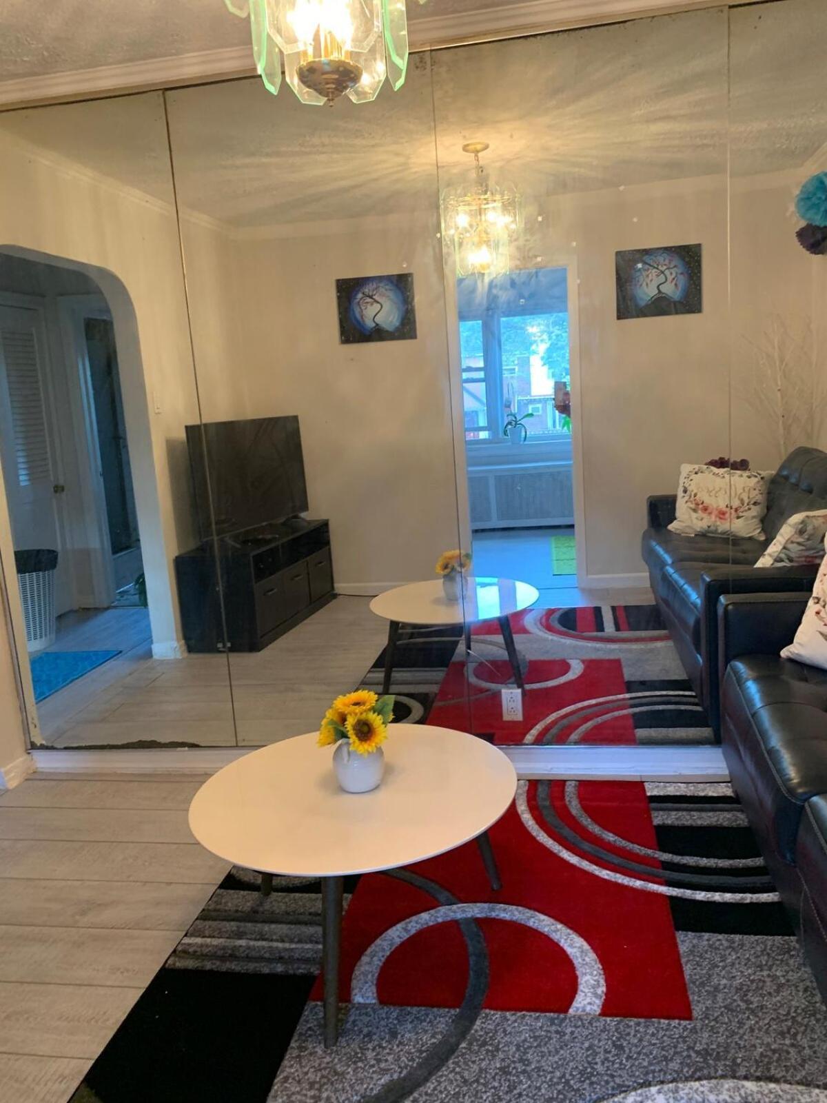 Cheerful 2 Bed In Heart Of Queens Homestay *