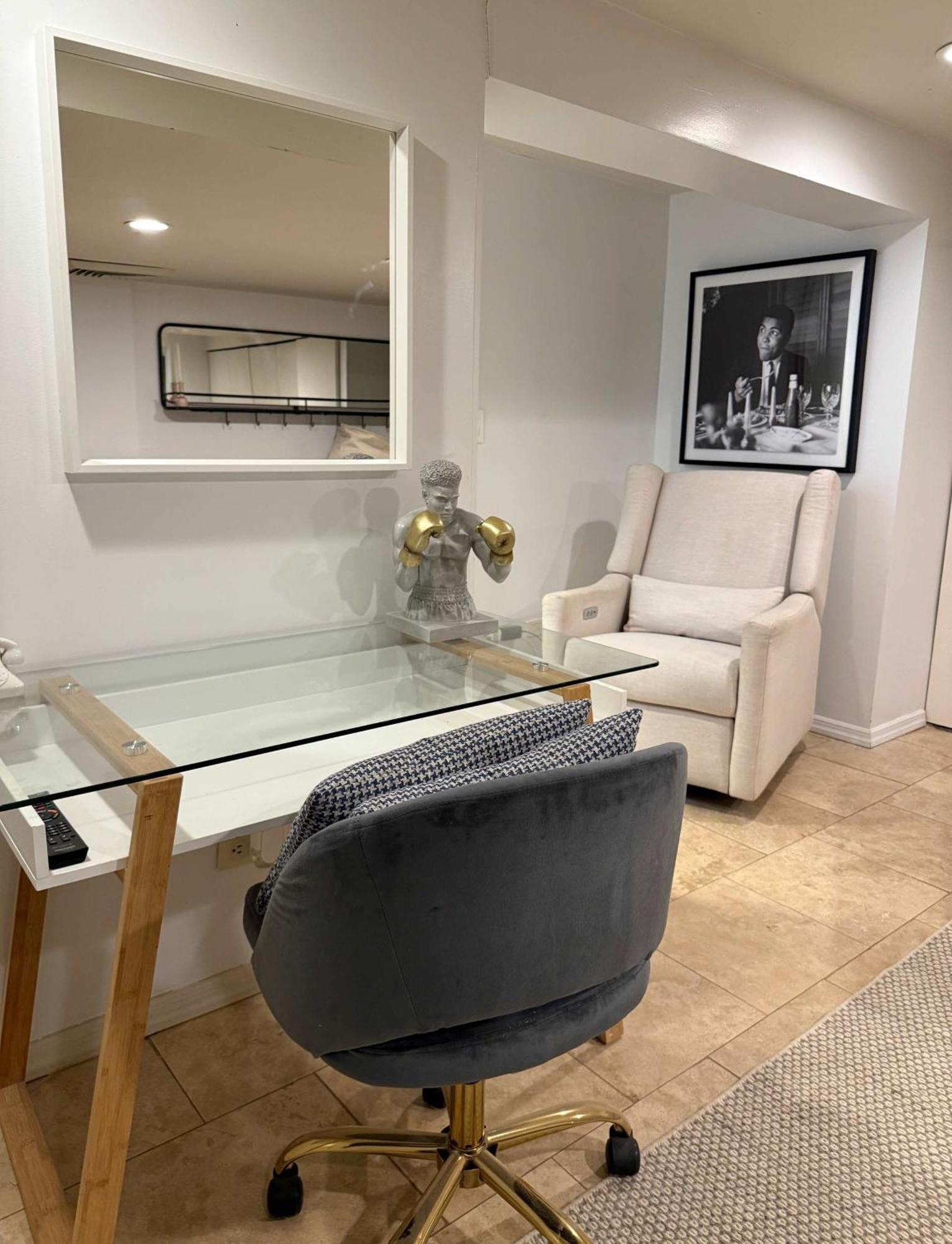 Holiday home Private Beautiful Townhome W Zen Garden New York