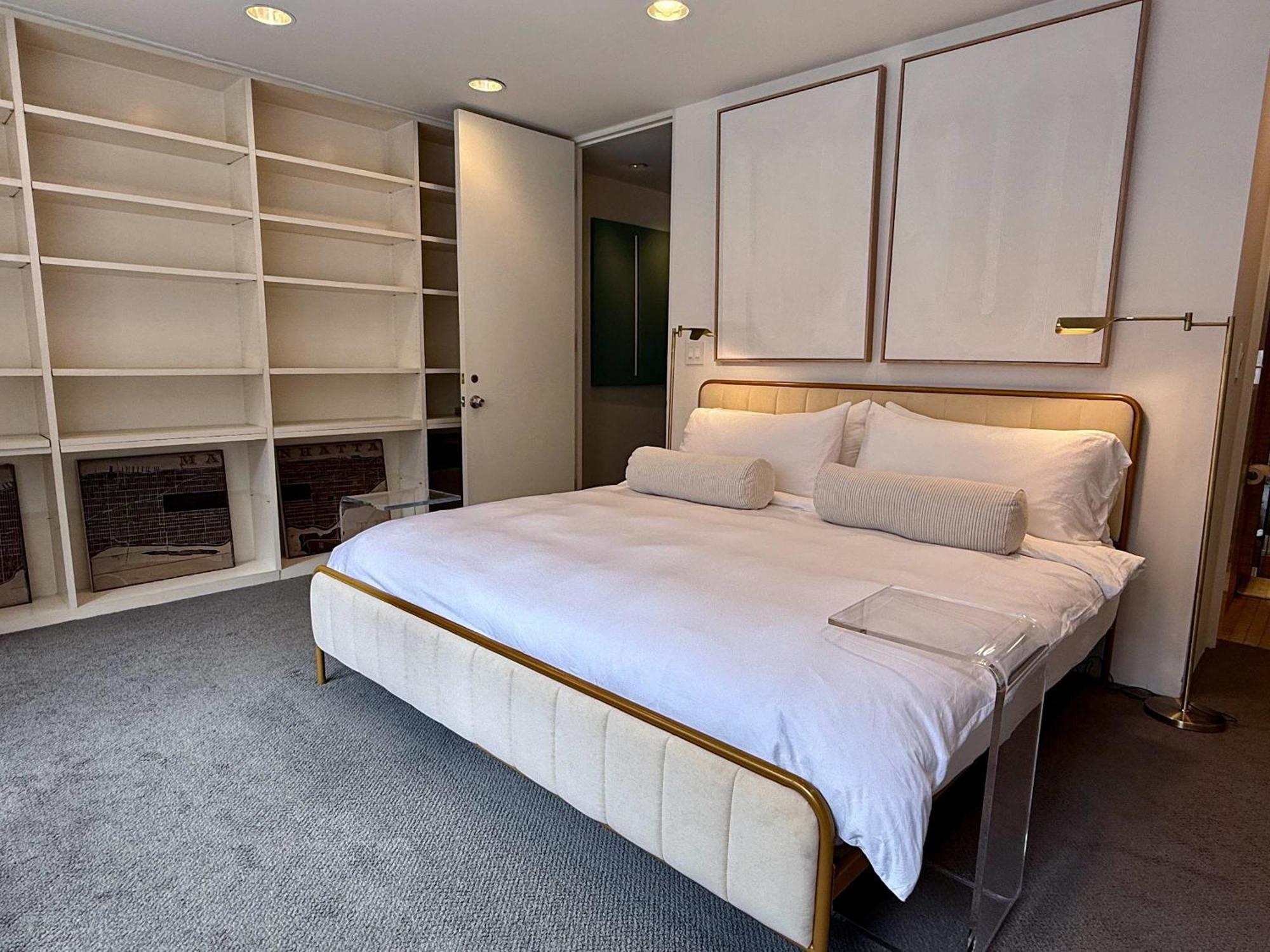 Holiday home Private Beautiful Townhome W Zen Garden New York