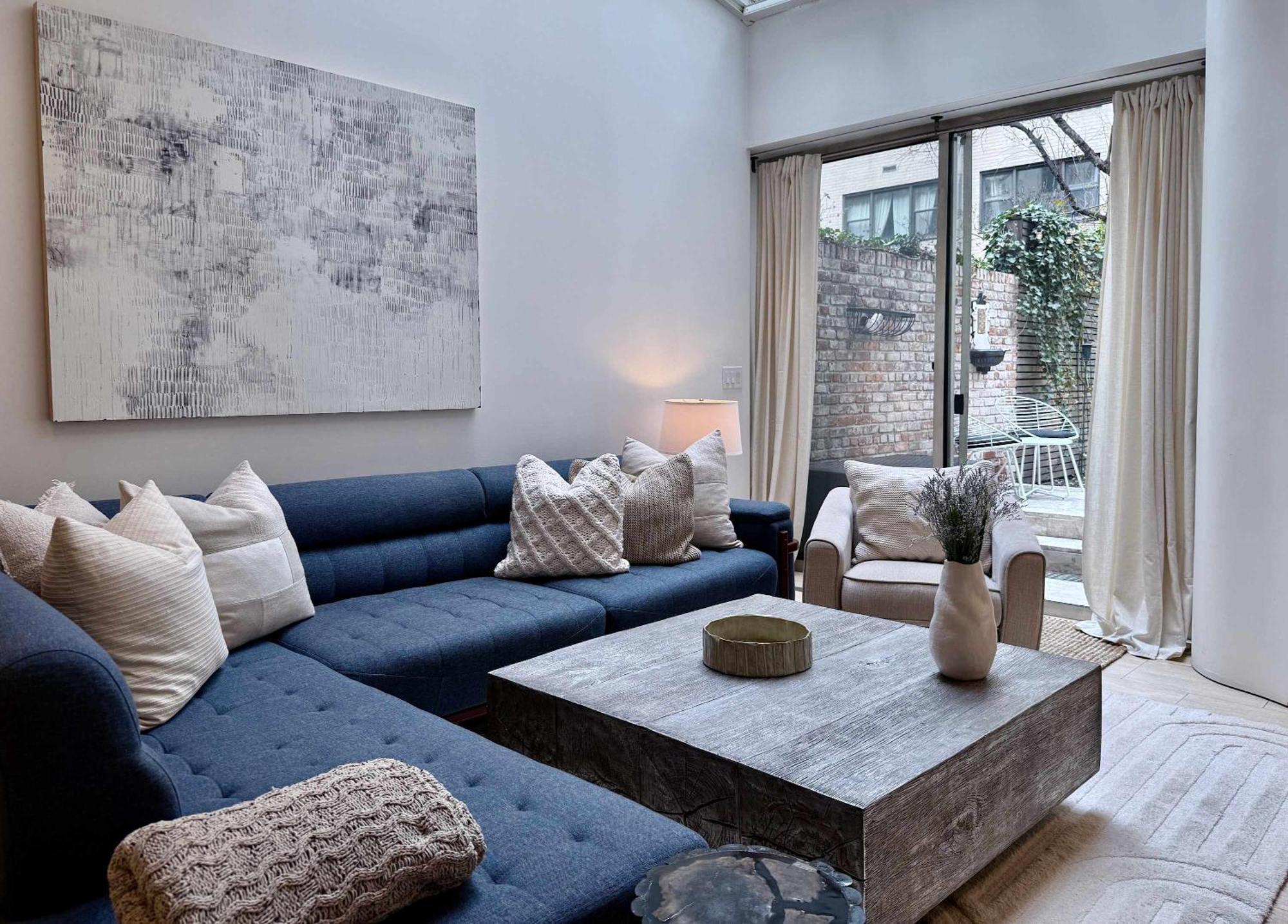 Private Beautiful Townhome W Zen Garden New York