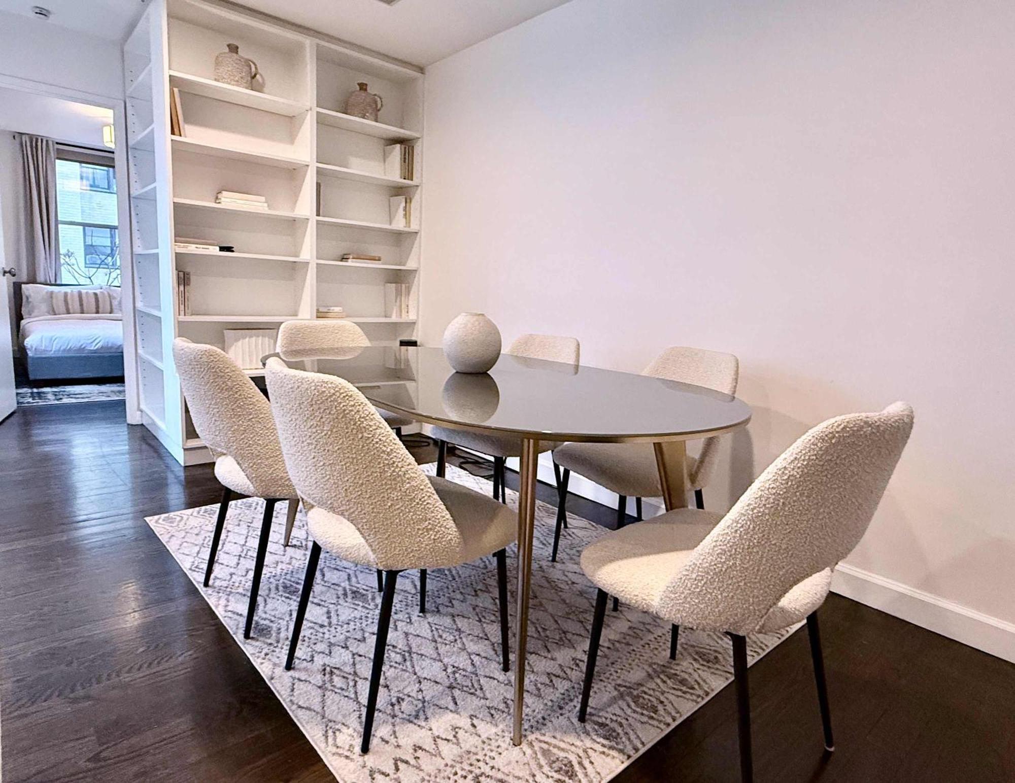Private Penthouse W Roof Oasis Apartment *