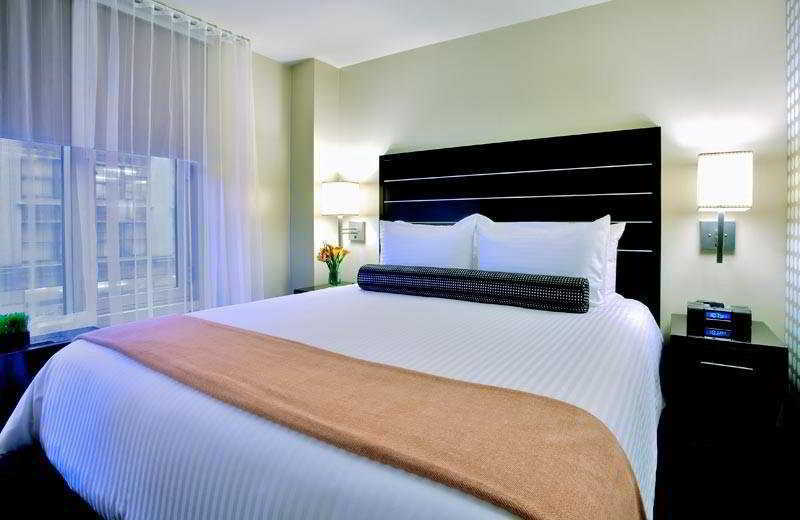 Hilton Fashion District 4*