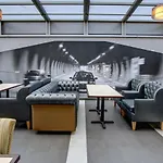 Soho 54