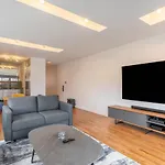 Eden, Dream High-End Home In Nyc