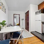 Unique 2Bd Apartment In Perfect Location Next To Time Square