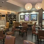 Hotel Stanford