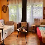 Perfect Private Room In Townhouse, 15 Minutes To Manhattan