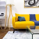 69-2D Stylish Lower East Side 1Br Apt