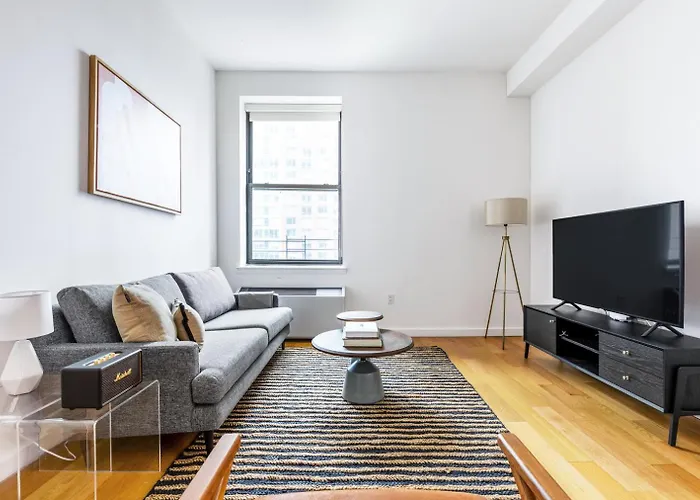 Fidi 1Br W Doorman Gym Nr Wall St Nyc-546