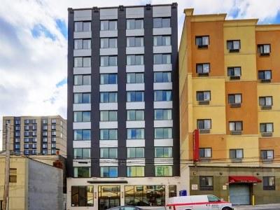 Hotel Microtel By Wyndham Long Island