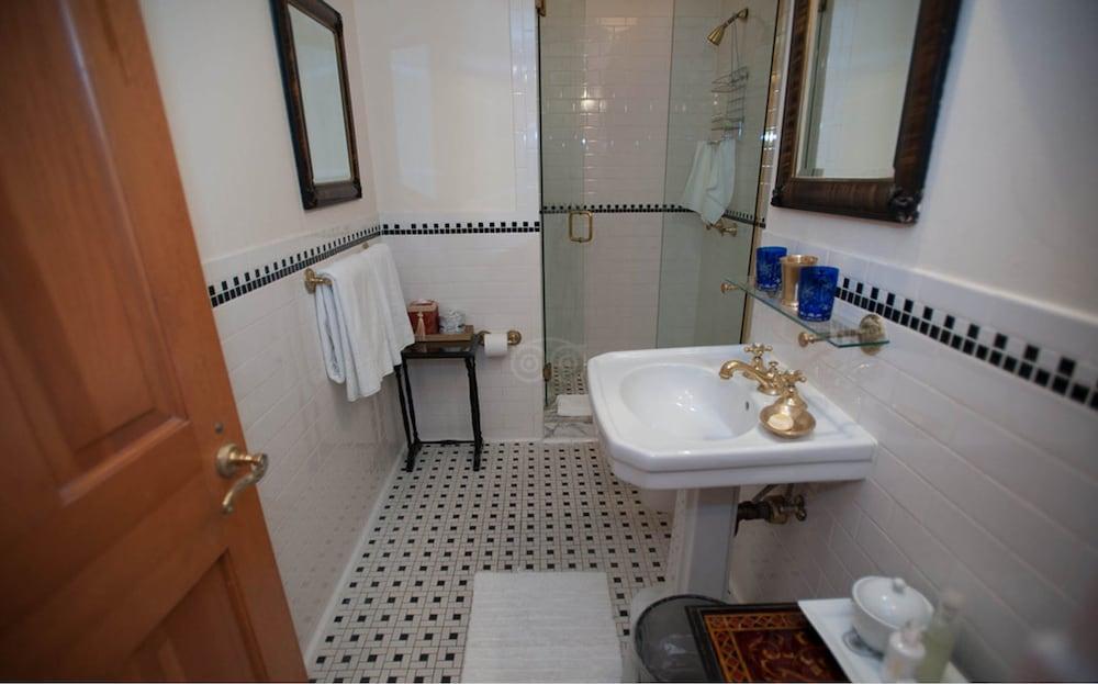 The At Irving Place New York