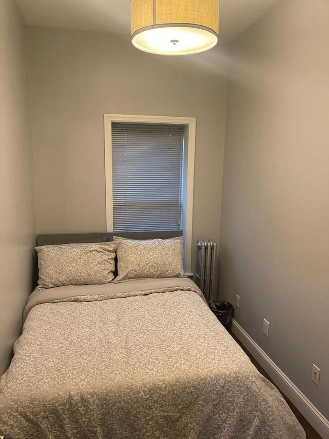 Halsey Manor: Luxurious 2-bedroom Apartment