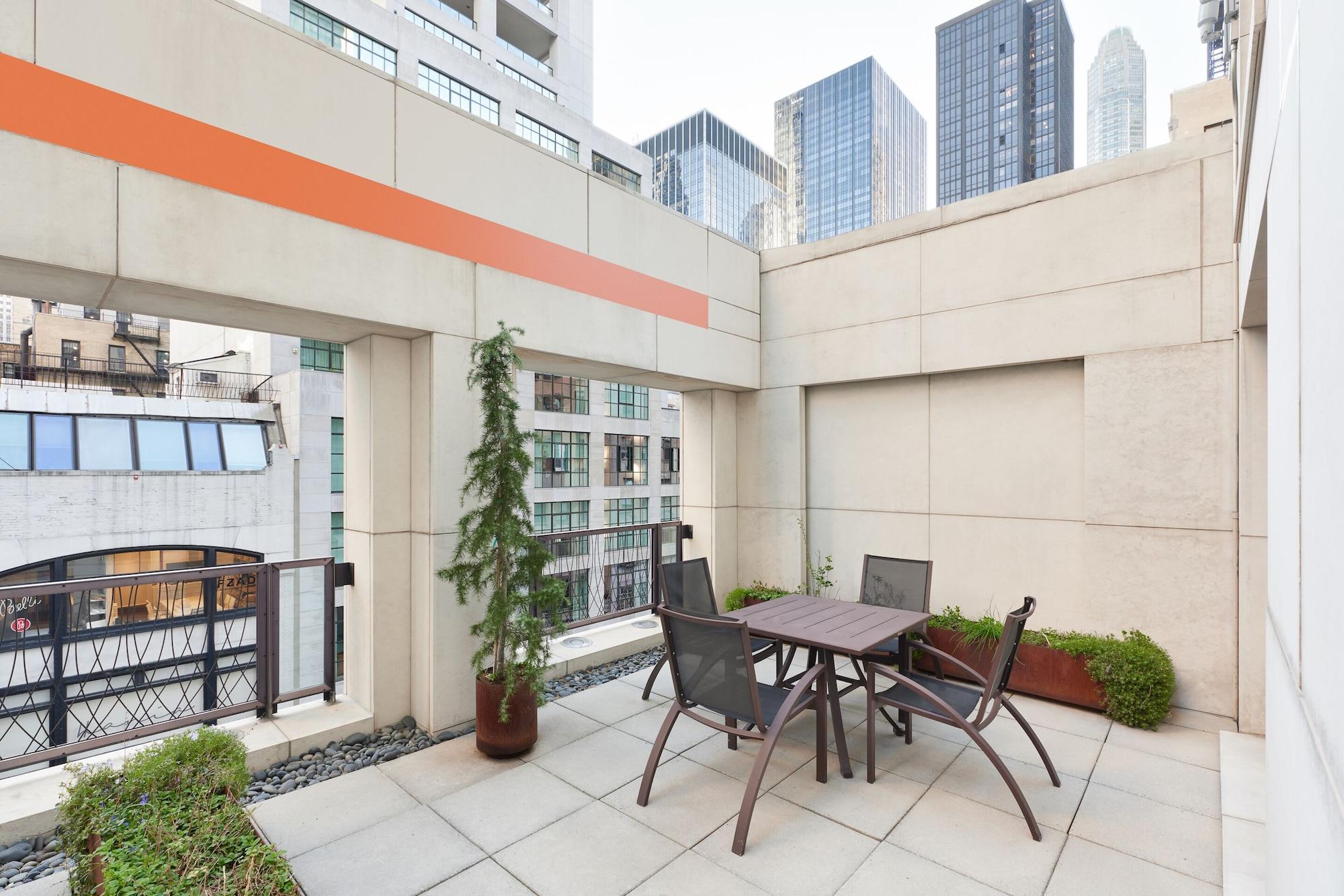 Hotel Chambers Powered By Sonder 4*