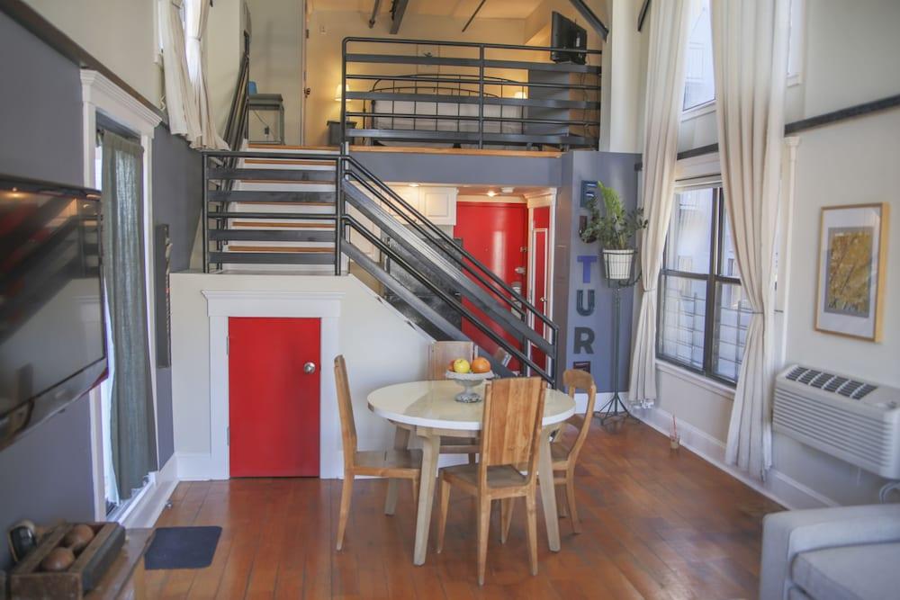 The Box House (adults Only) New York