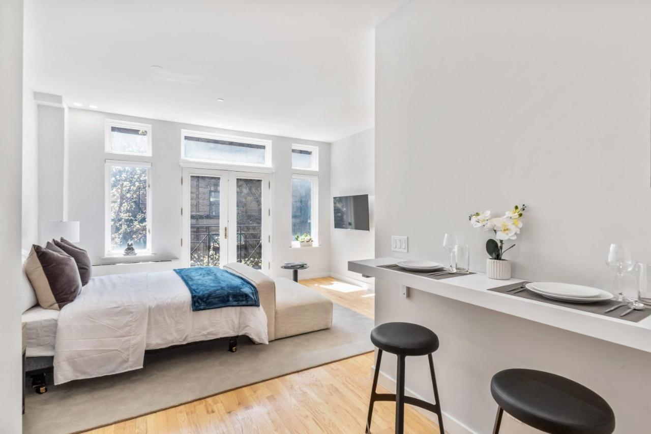 Maison Bella - Modern Studio W Charming Juliet Balcony Holiday home