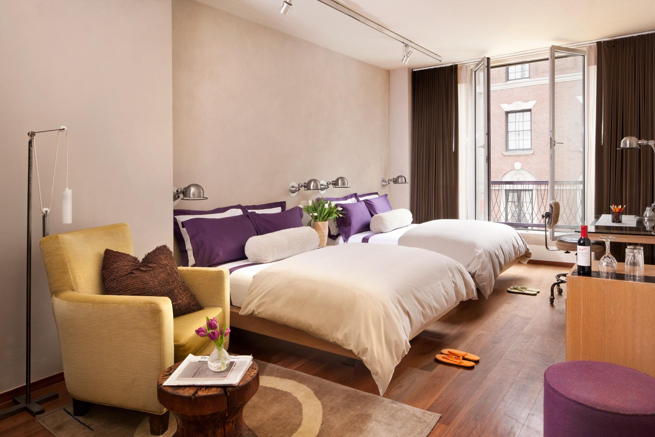 Chambers Powered By Sonder Hotel 4*