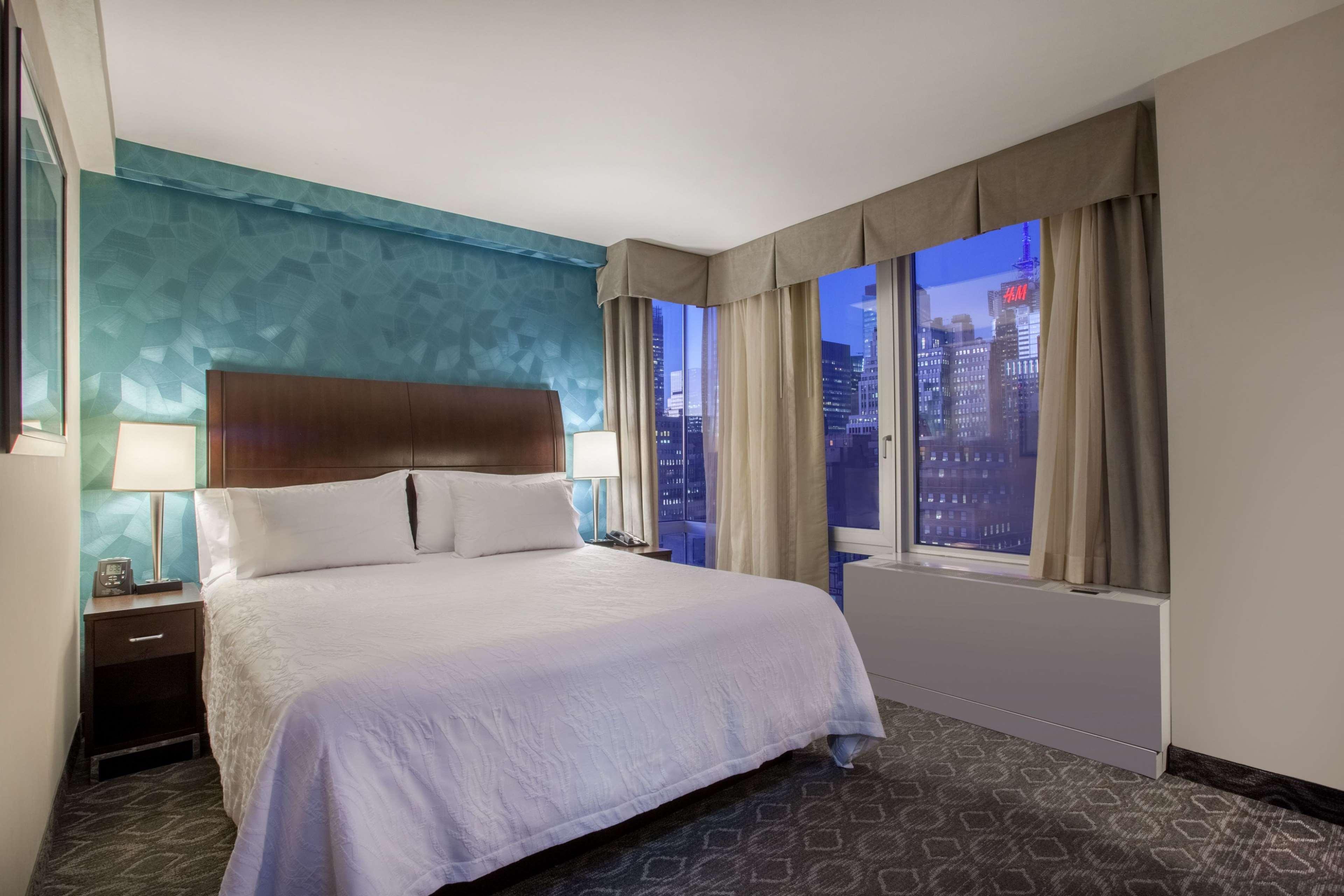 Hilton Garden West 35th Street Hotel